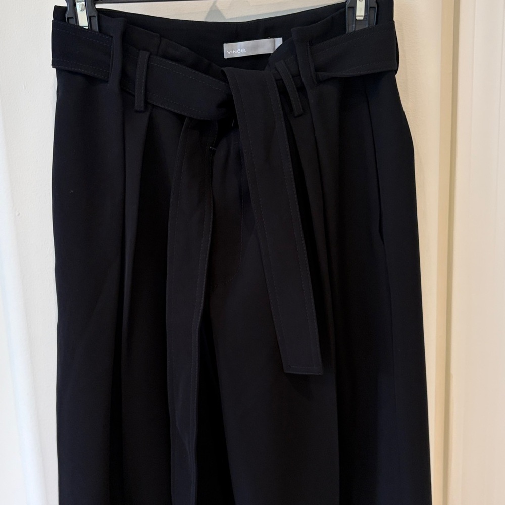 Vince Black Women's Trousers with Belt